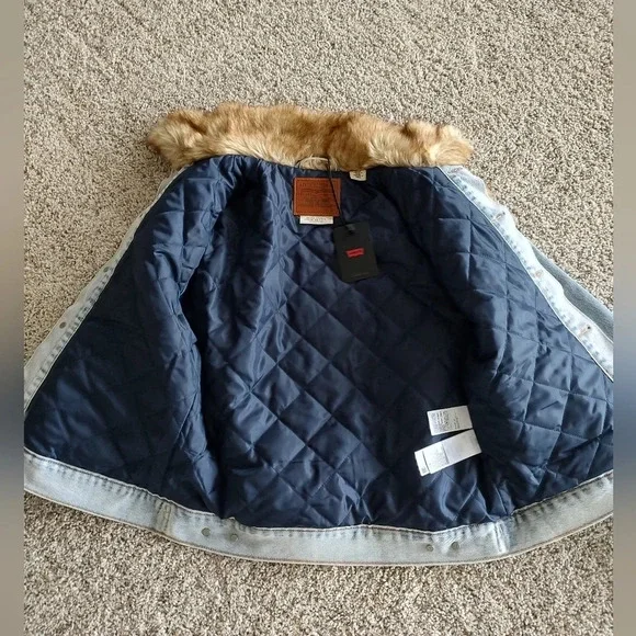 Levi's Furry Fury Faux Fur Oversized Denim Ex Boyfriend Trucker Jacket - Picture 7 of 8